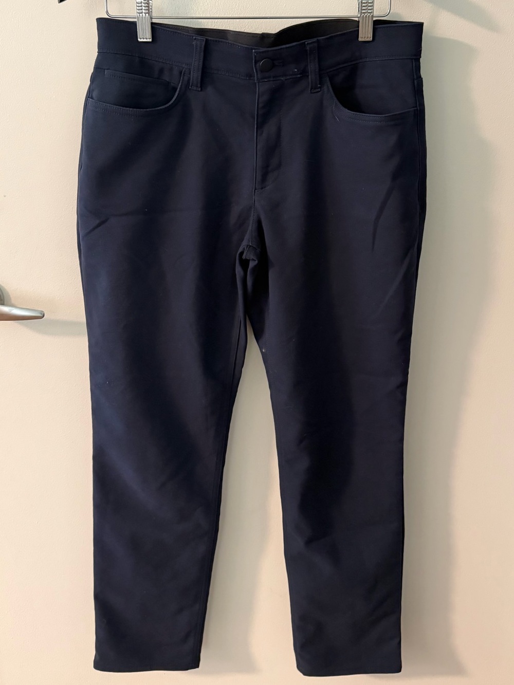 Calvin Klein Men's Slim Straight Navy Blue Jeans 31x30